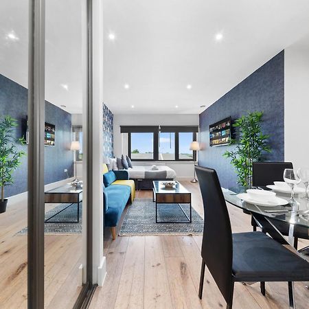 Modern One Bedroom Flat - Sleeps 5 -Near Heathrow - London Ub3 Eksteriør bilde